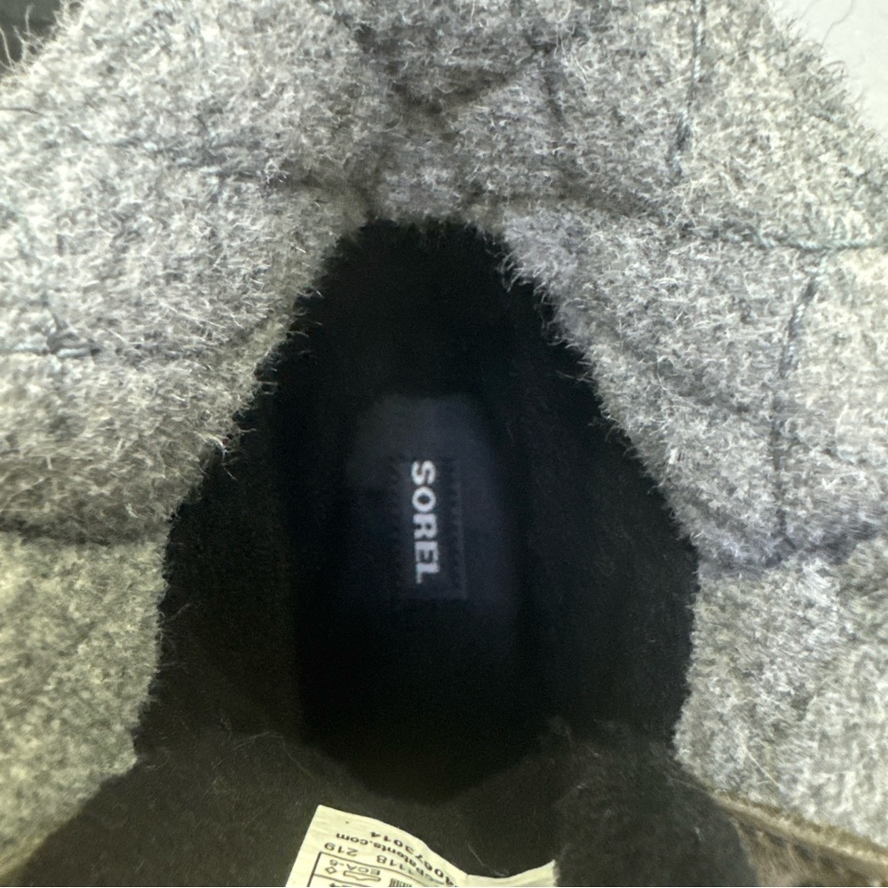 Sorel Olive Green and Black Lace-Up Duck Booties with Gray Cuff - Picture 11 of 13